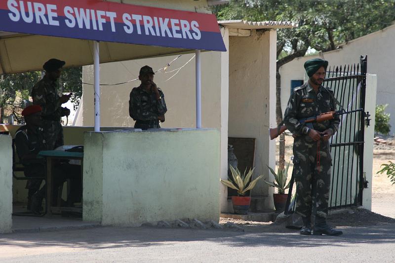 IMG_2133.JPG - Вот такие бравые парни