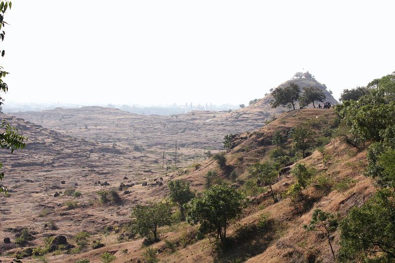 IMG_2457.JPG - Во-о-он там вдали на холме наше такси