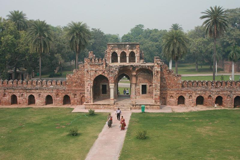 IMG_1247.JPG - Местных туристов очень много