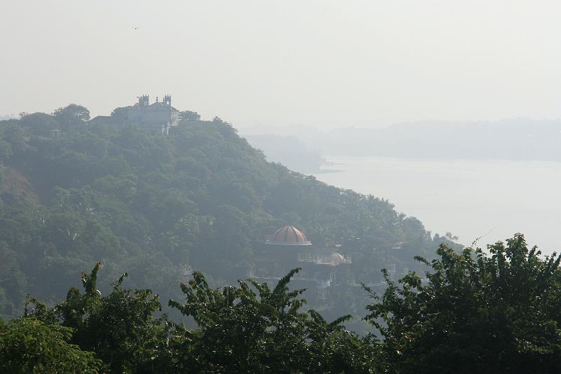 IMG_1046.JPG - И всегда влажная дымка в воздухе