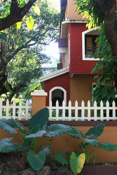 IMG_1519.JPG - На первом этаже как раз наш балкончик